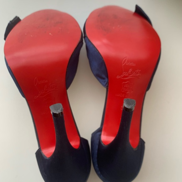 Christian Louboutins satin bow peep toe - Picture 4 of 7